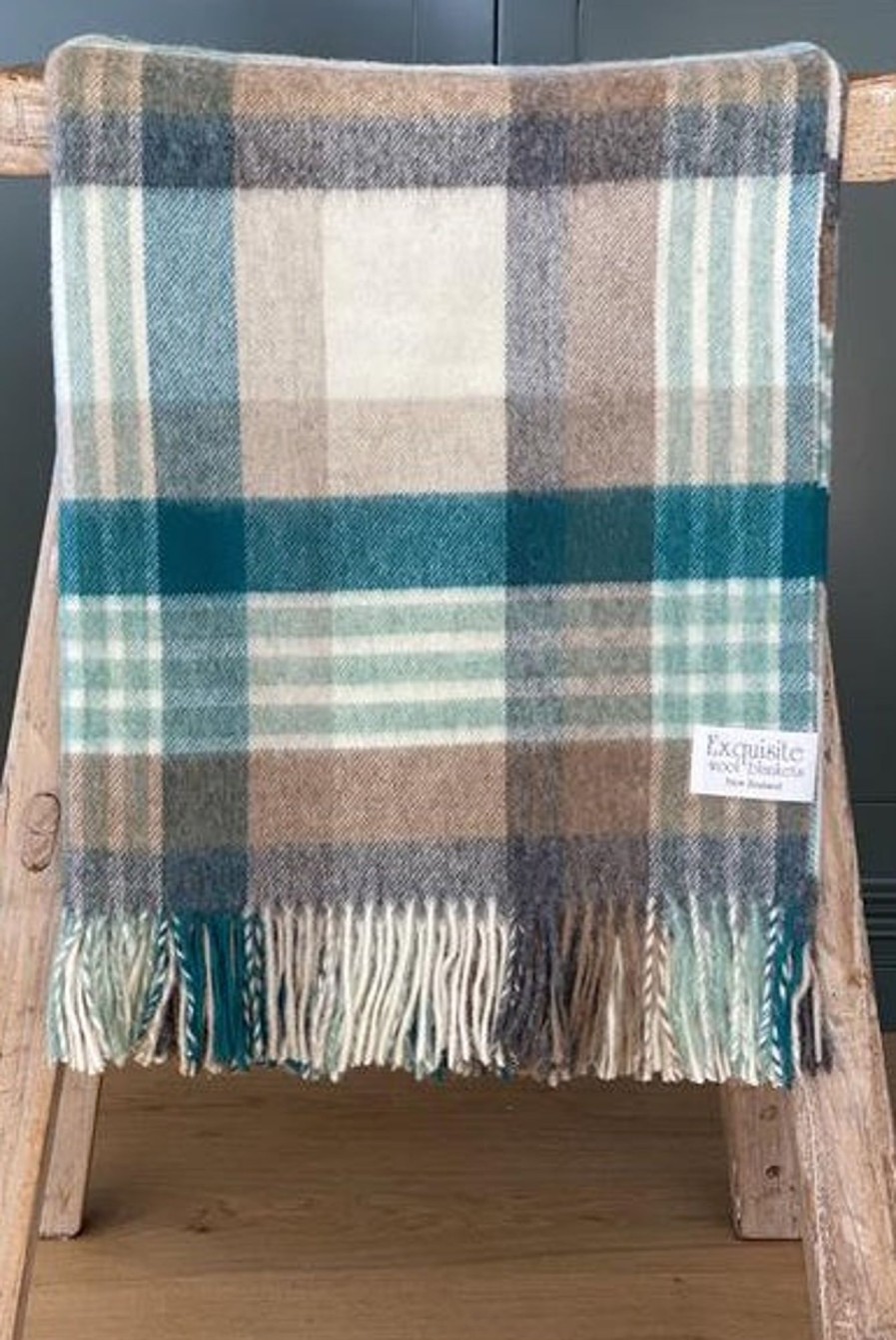 Home & Body WOOL BLANKETS | Melbourne Merino Throw | Eucalyptus