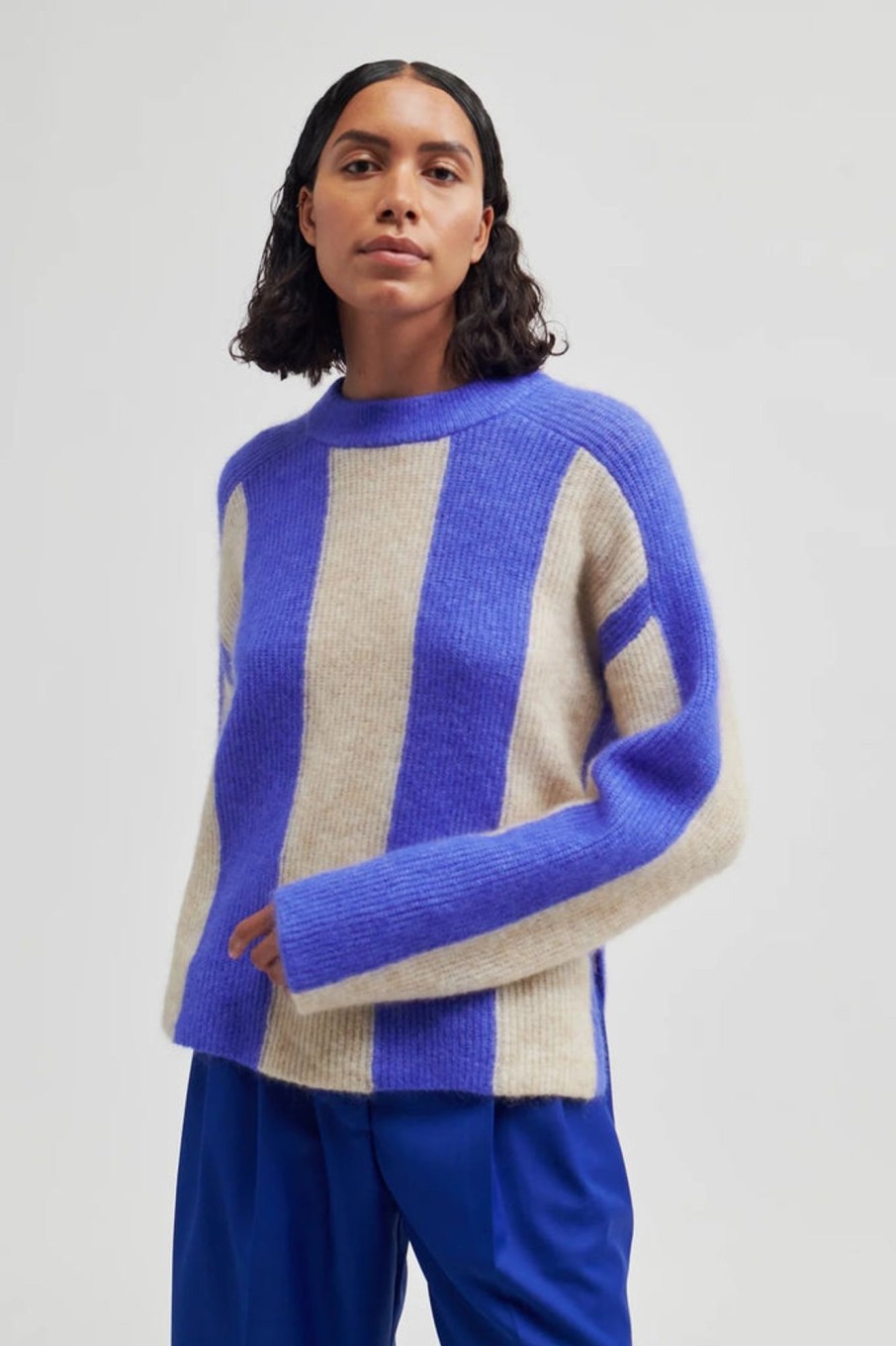 Tops Second Female | Hertha Jumper | Amparo Blue